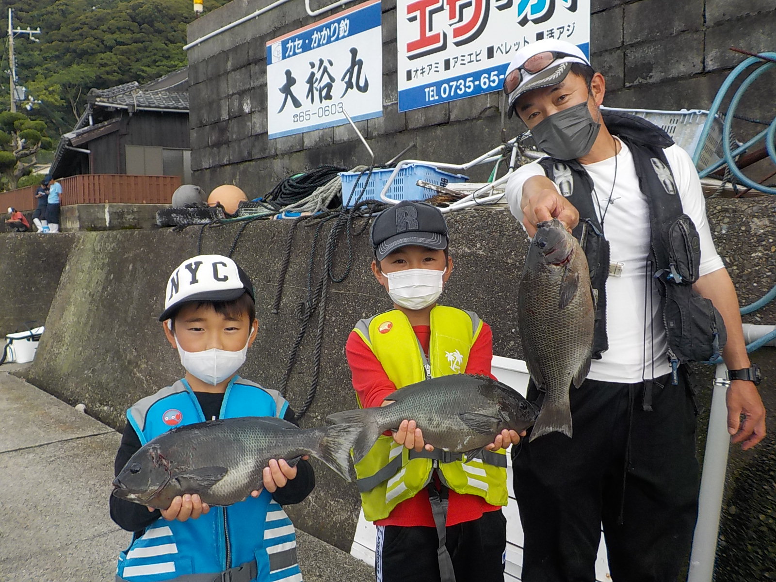 和歌山の西様　グレ40センチ　3尾