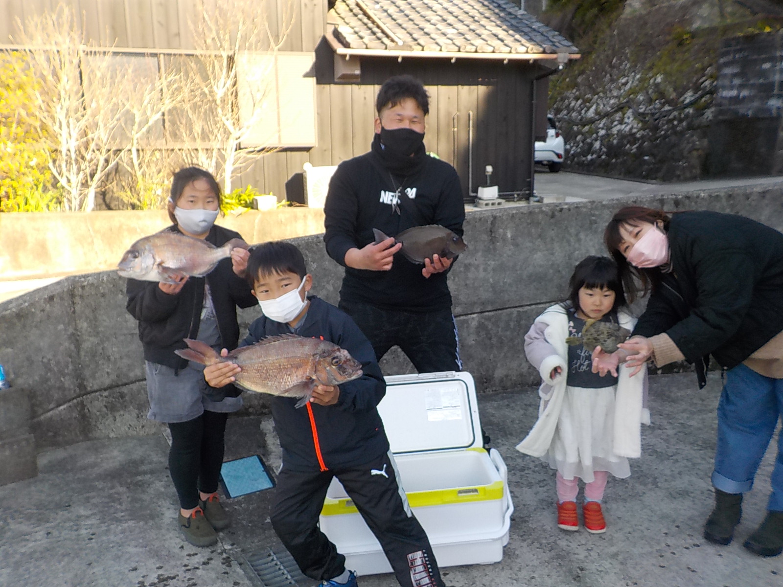 中村様　マダイ　35～50センチ　5尾　カワハギ等