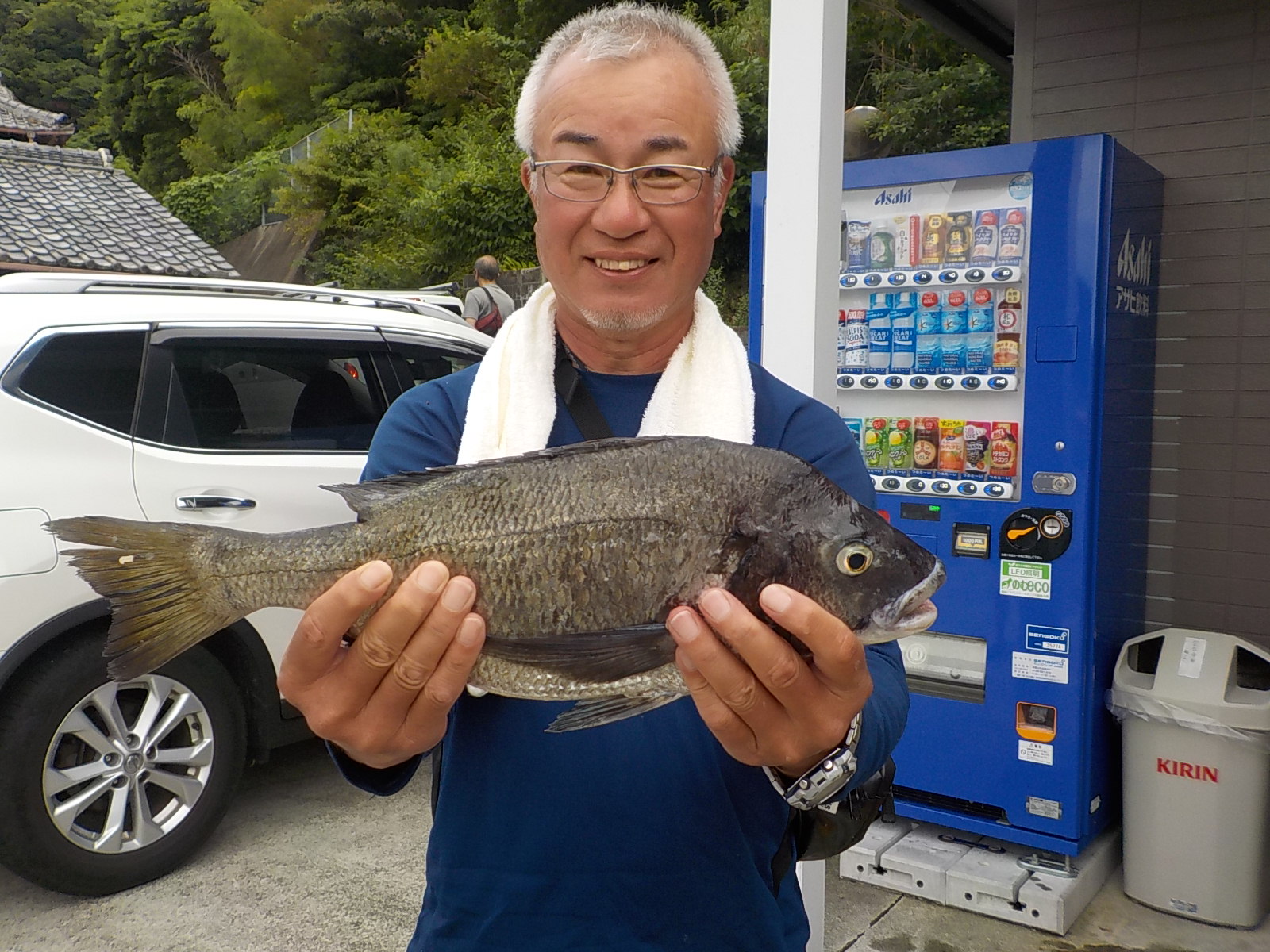 柿谷様　チヌ４５センチ