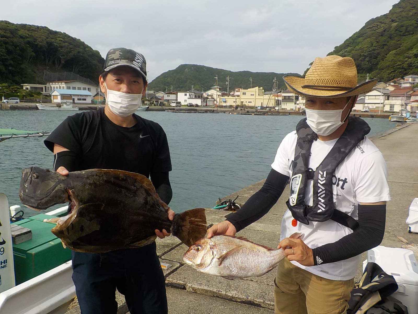 大和様　ヒラメ　65センチ　マダイ40センチ