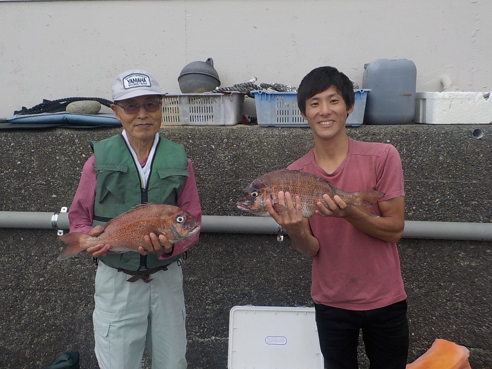 小笠原様　マダイ50センチ　2尾