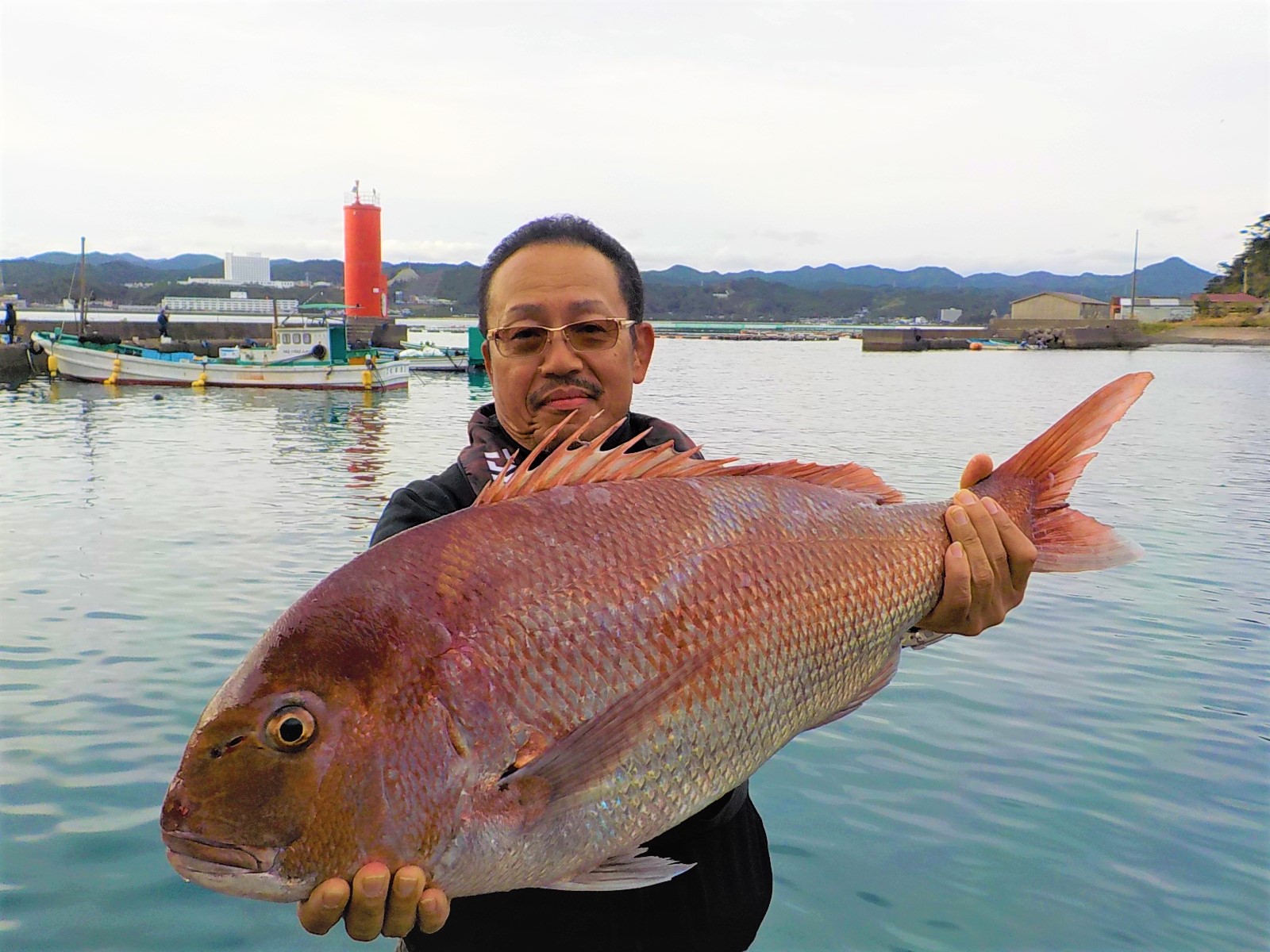 【波乱の大大逆転劇】パンチ2号様　マダイ７８センチ！！