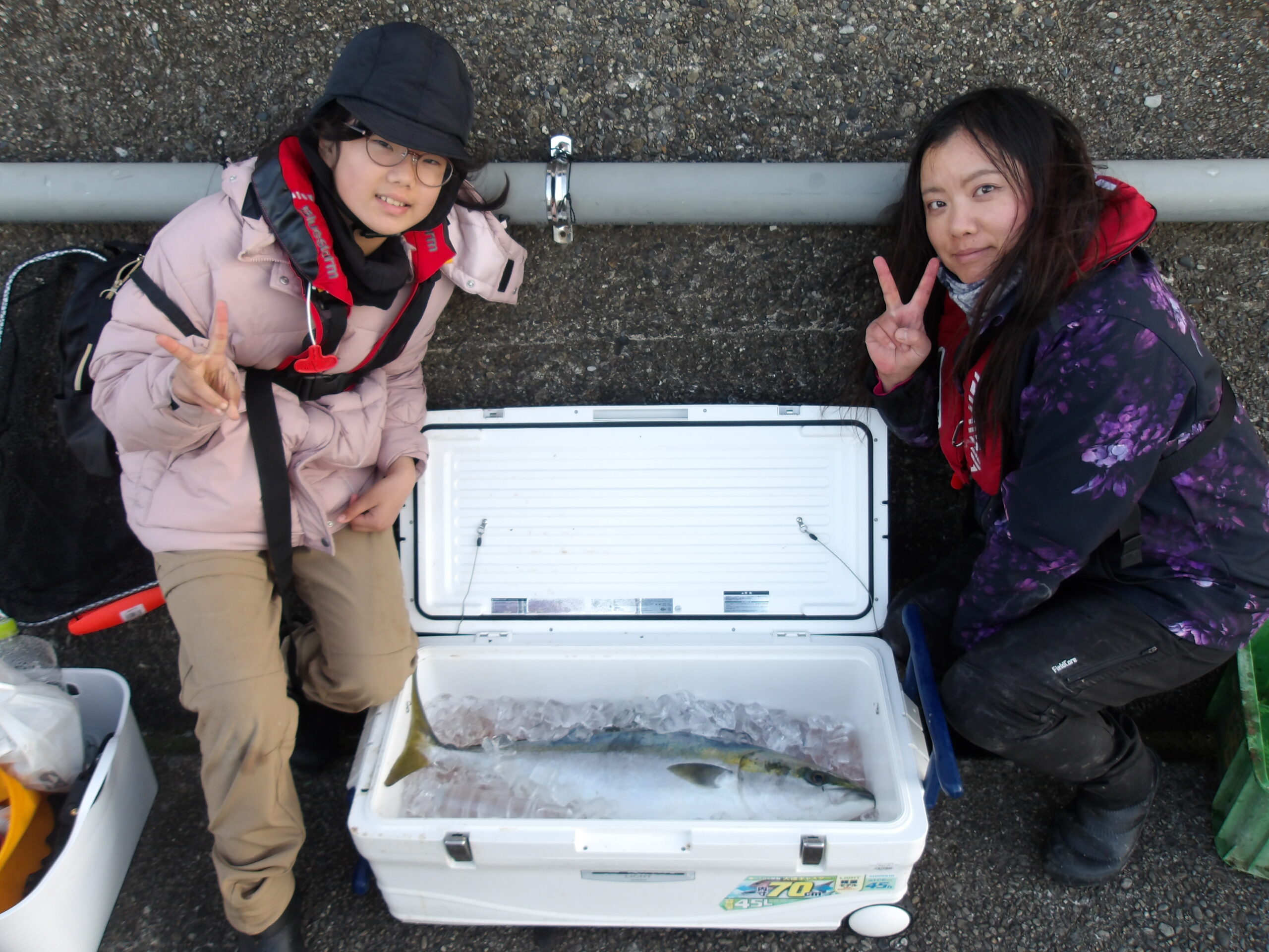 岩見様　ブリ１本