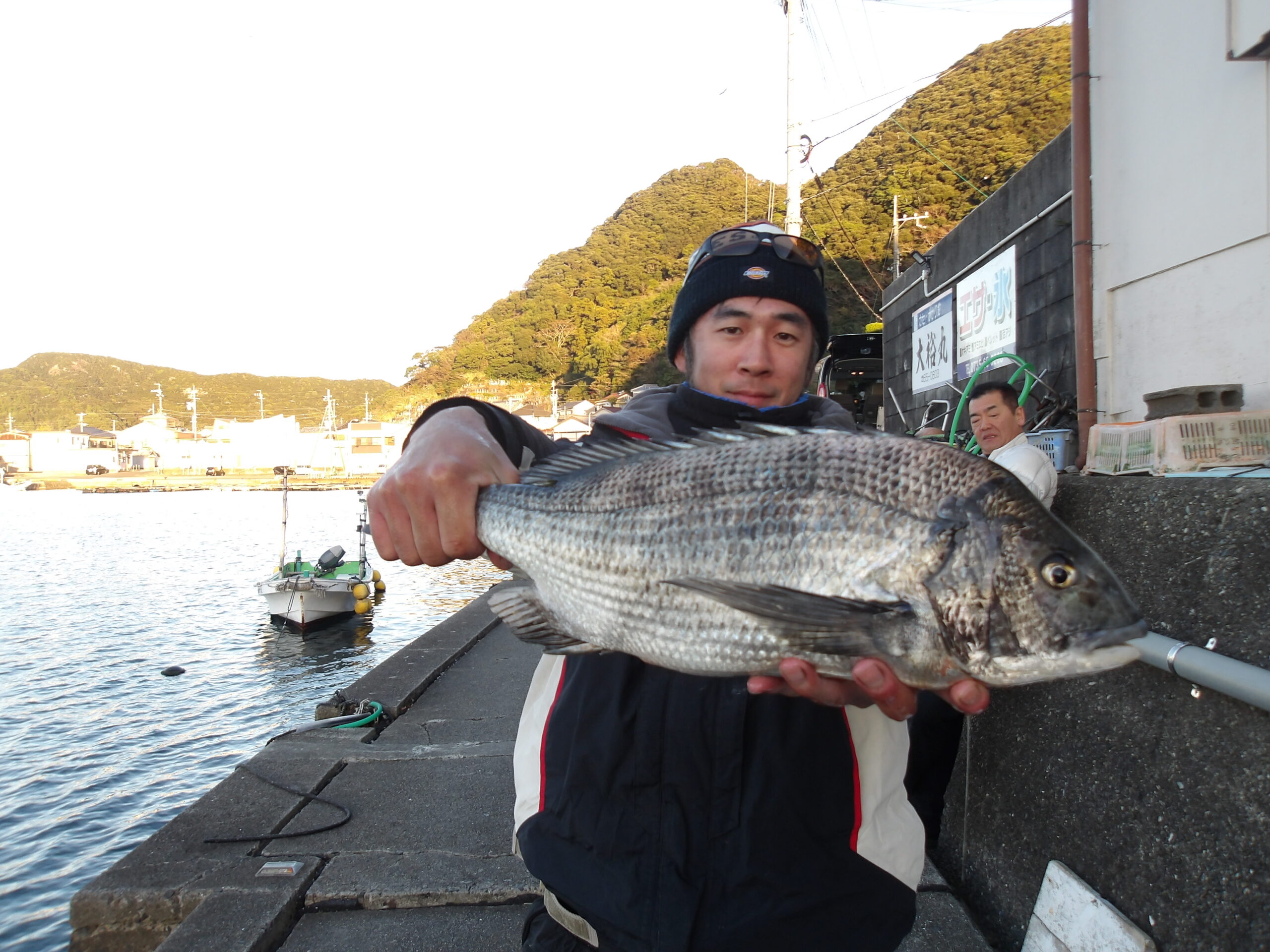 【年無し】稲垣様　チヌ５３センチ