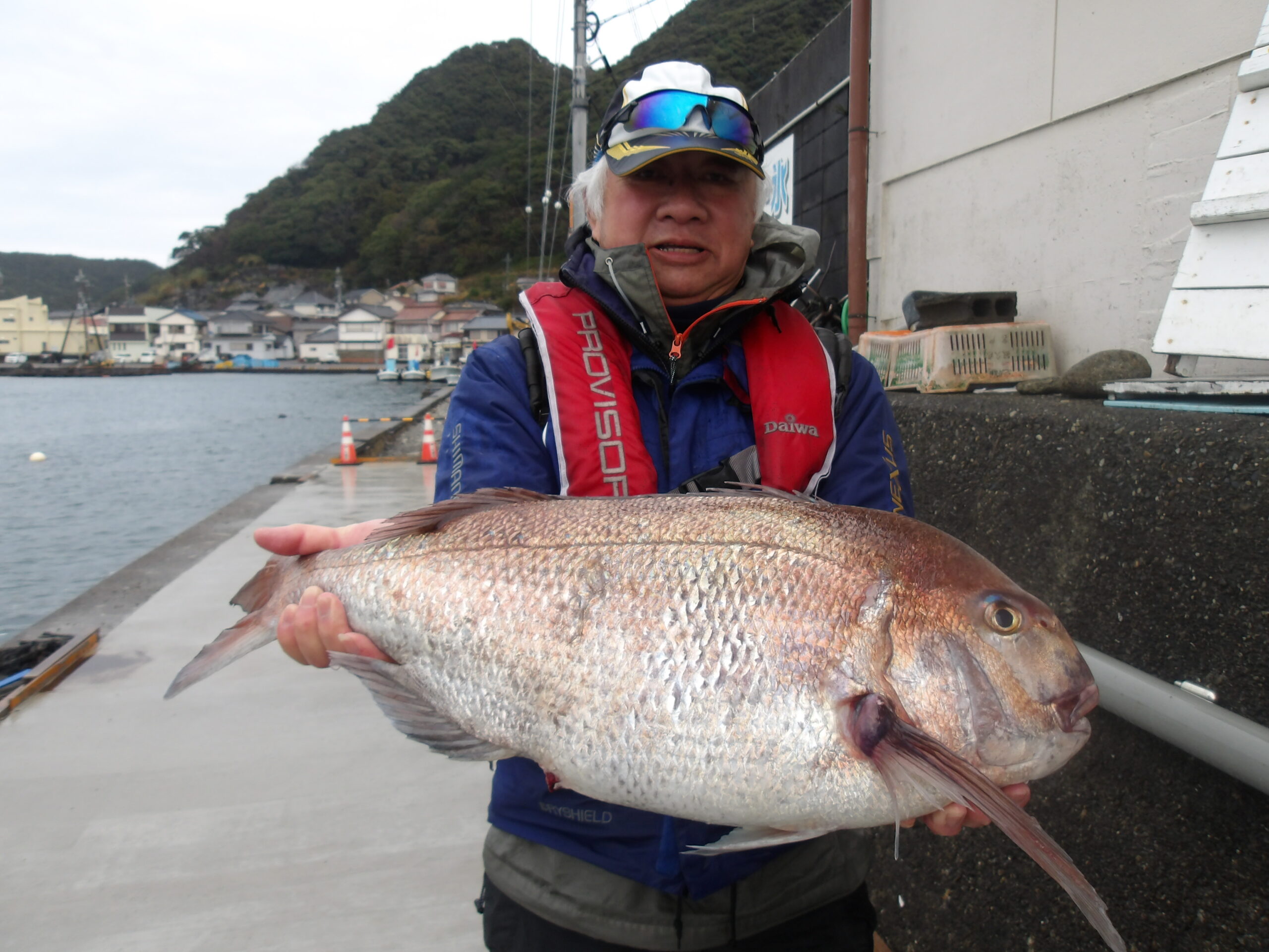 羽川様　マダイ７０センチ