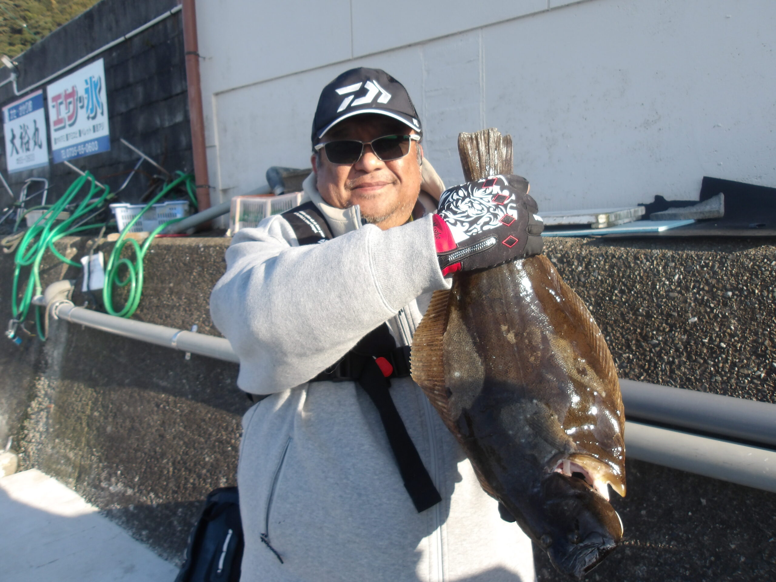 田中様　ヒラメ60センチ　イシガキカワハギ等