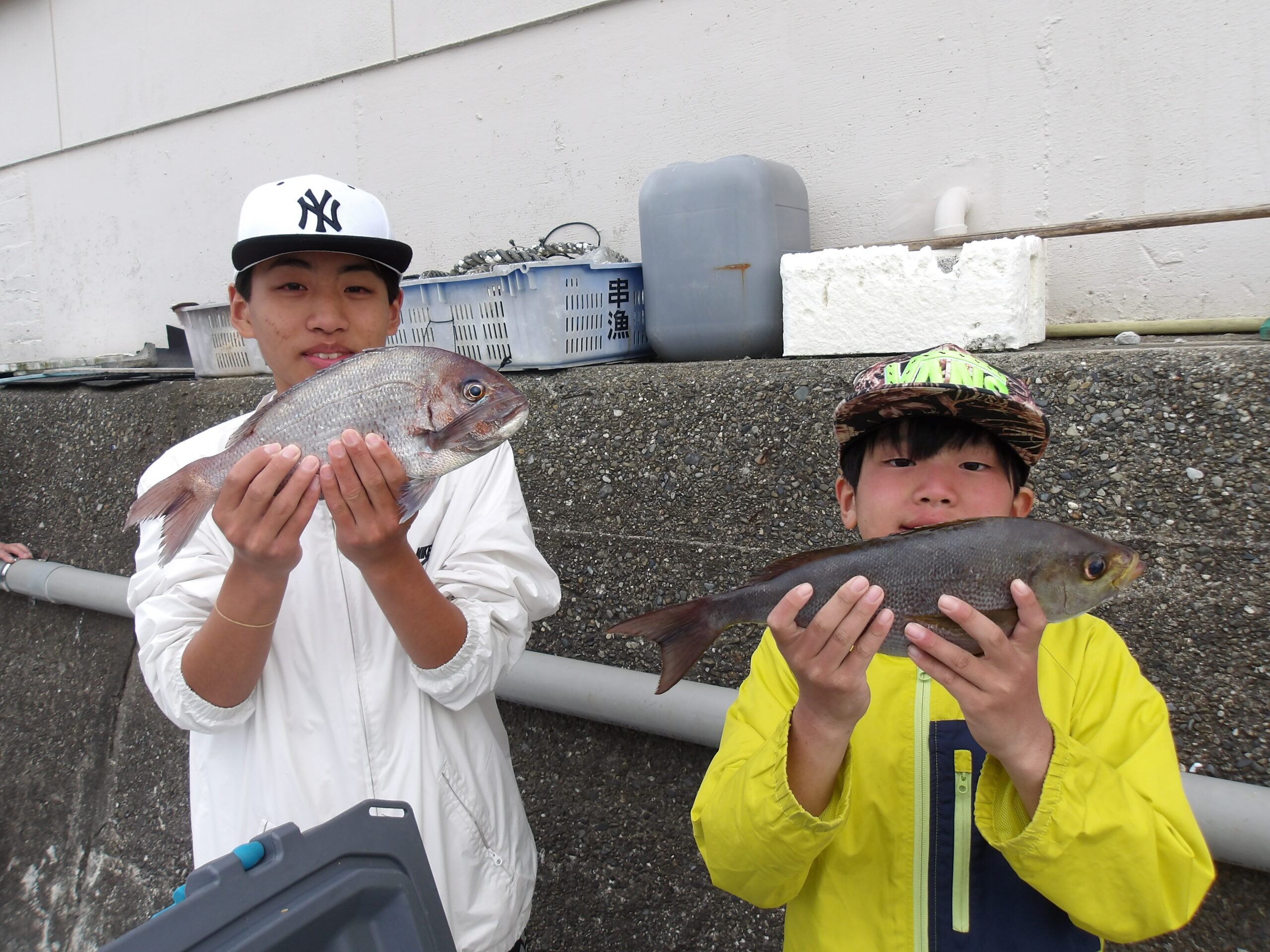 上田様　イサキ30～35センチ5尾　マダイ35センチ