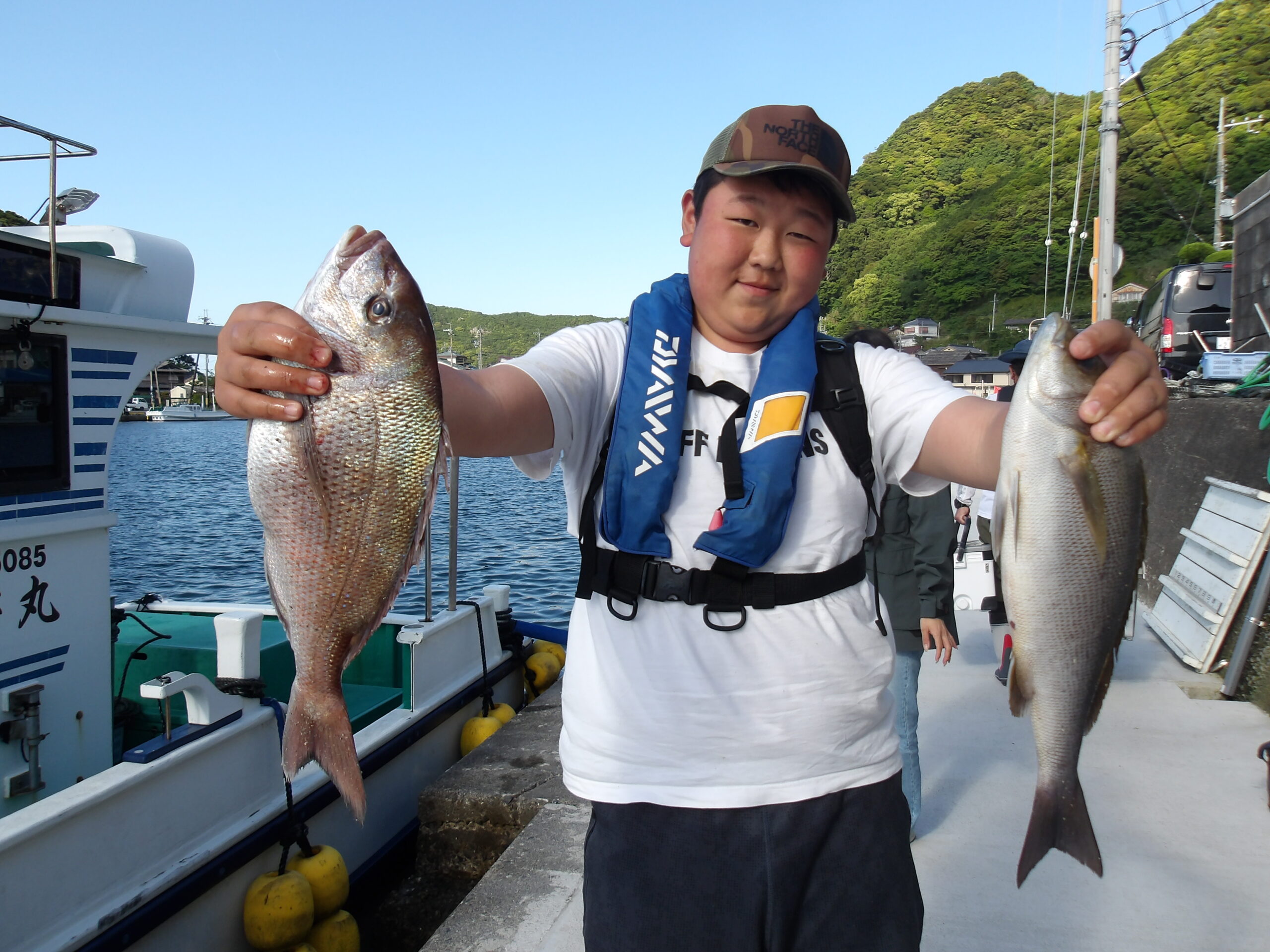 石塚様　ジャンボイサキ大爆釣！