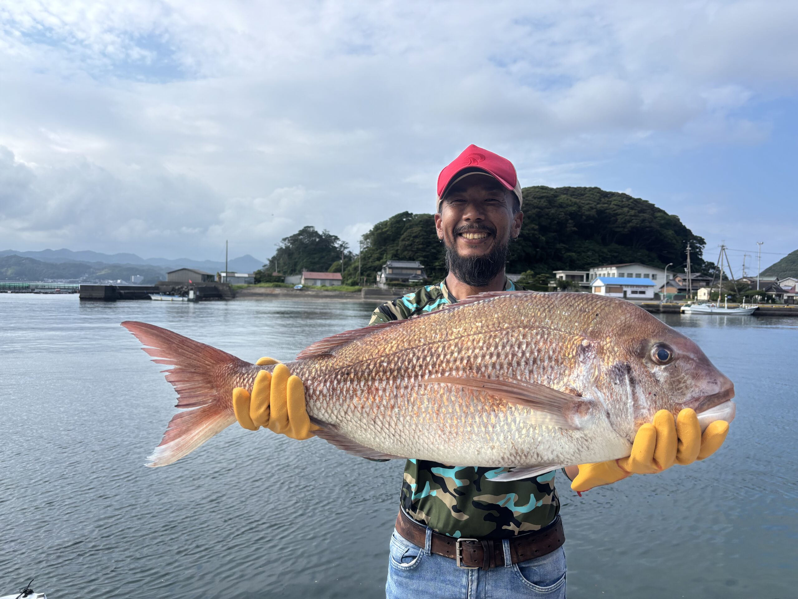 米田様　マダイ８１．５センチ！